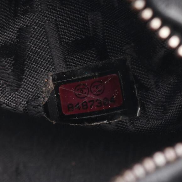 CHANEL Black Leather Bag - Picture 6 of 11